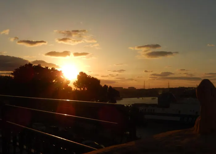 79 Sam's Place, Apartament *