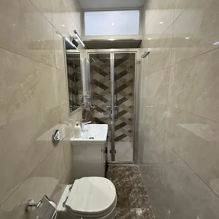 79 Sam's Place, Апартаменты
