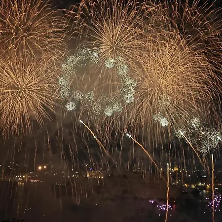 79 Sam's Place, * فاليتا